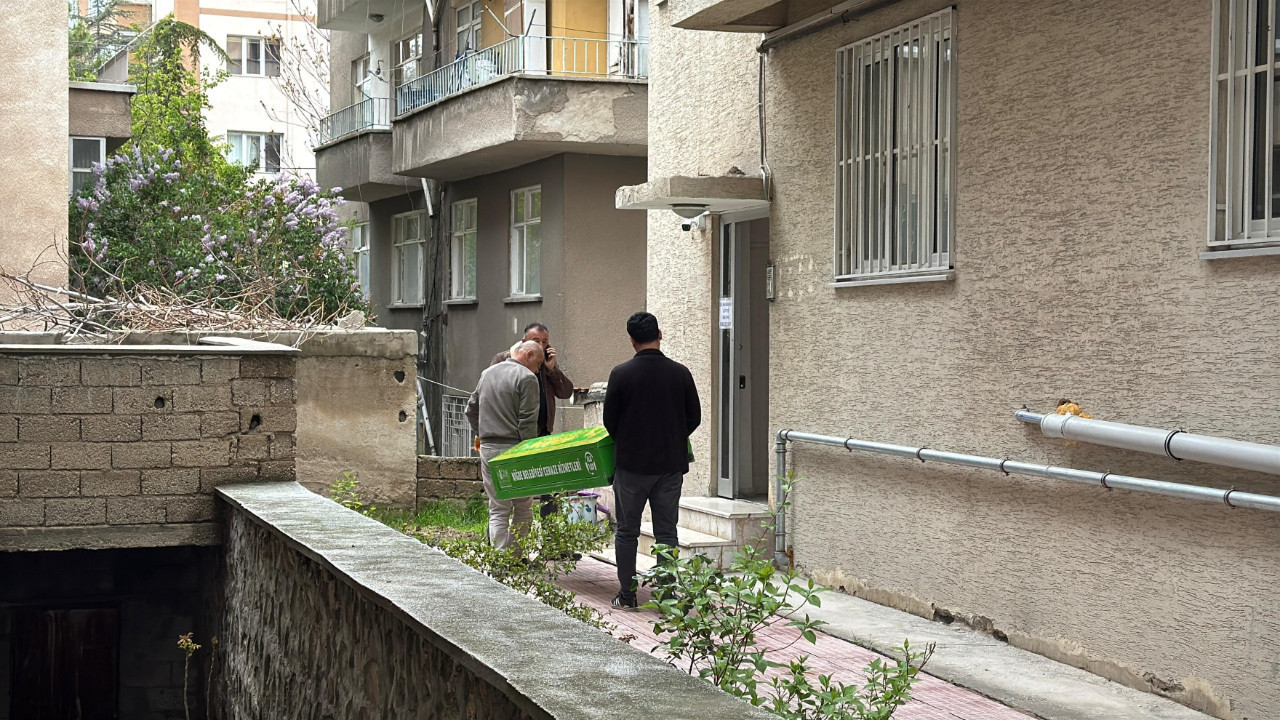 Haber alınamıyordu: 26 yaşındaki genç apartta ölü bulundu