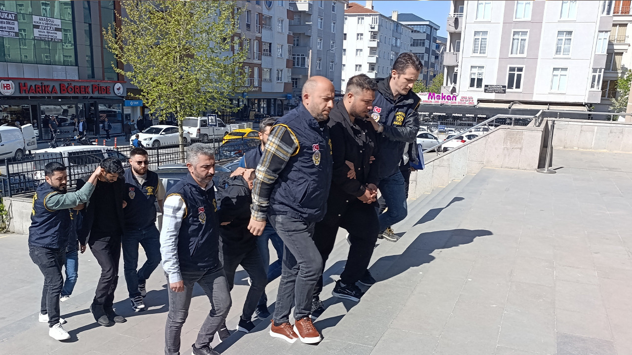 'Alo polisim' dolandırıcıları yakalandı
