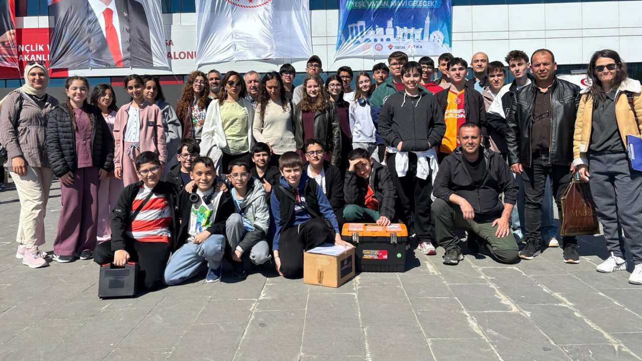 Bilecik Antalya'da düzenlenen MEB Robot Yarışması’nda 193 katılımcı ile yer aldı