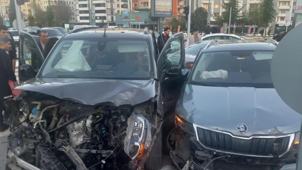 Elazığ’da zincirleme kaza:: 3 yaralı