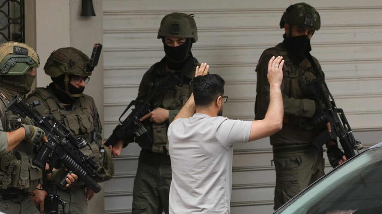 İsrail ordusunun Batı Şeria'ya saldırılarında 4 Filistinli yaralandı, 2 kişi gözaltına alındı