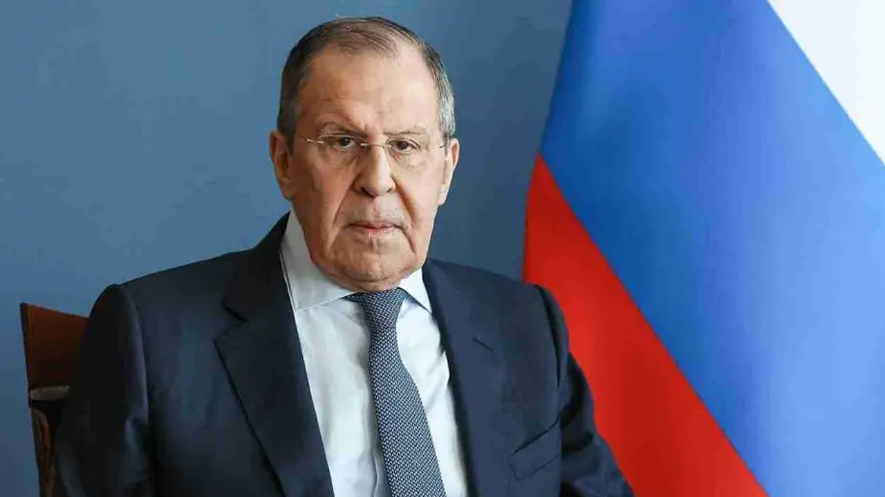 Lavrov'dan Zafer Günü’nde ‘Nazi’ benzetmesi’: Kutsal bayrağımızı bozmaya çalışıyorlar