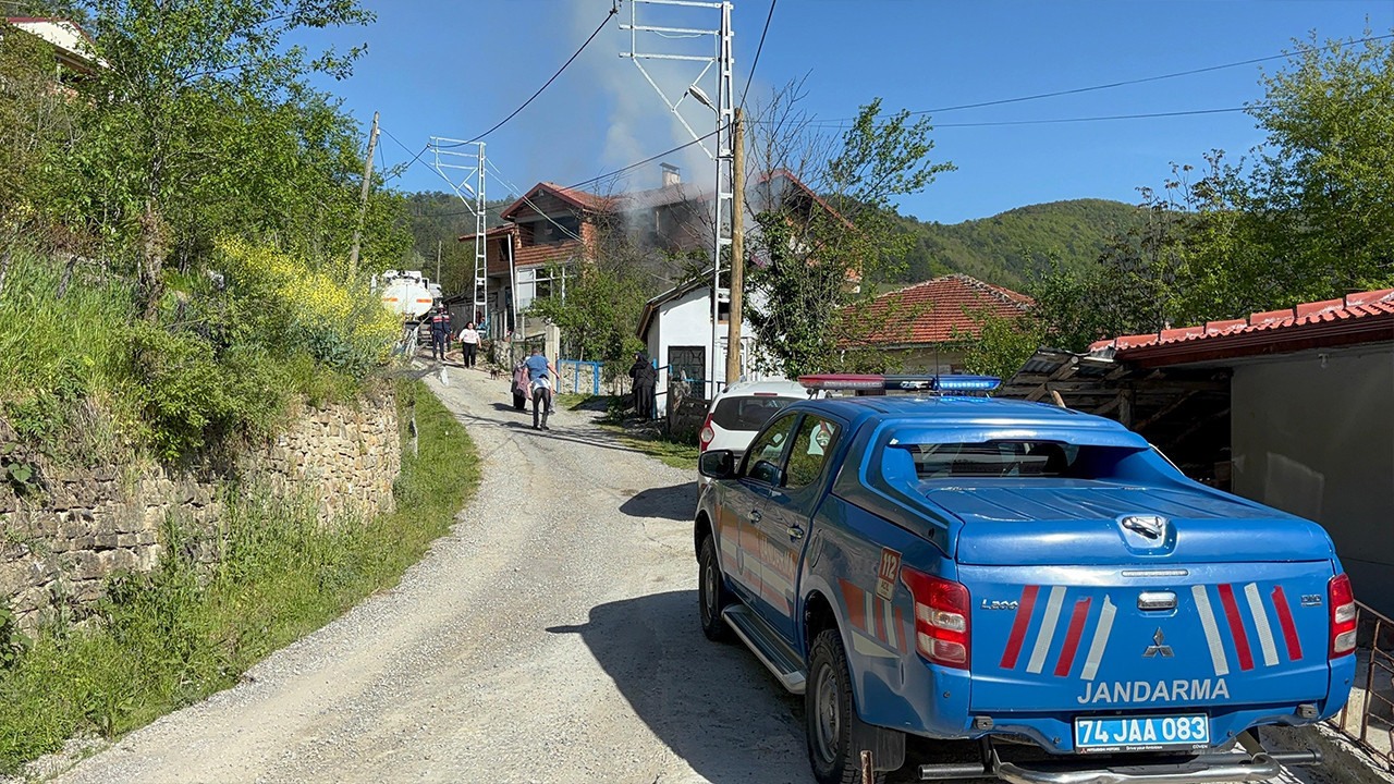 Bartın’da korkutan yangın: Yanmaktan son anda kurtuldular