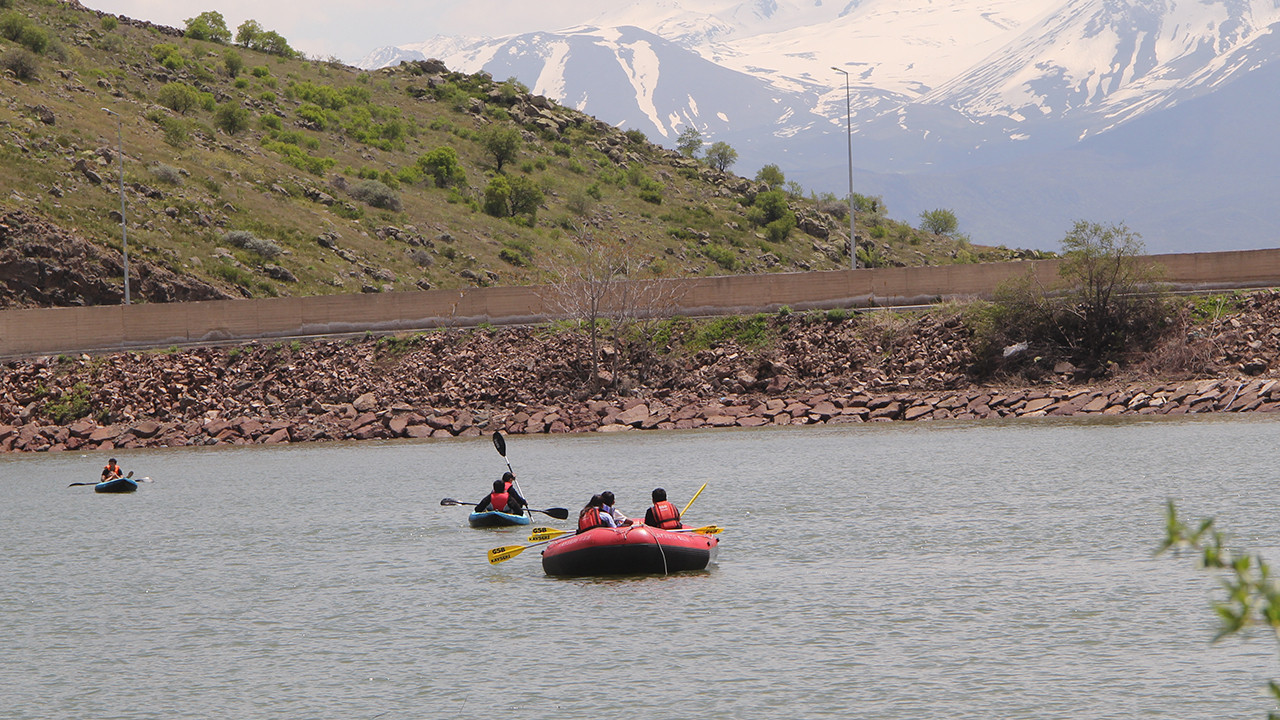 Kayseri'de İncesu Marina Su Sporları Merkezi açıldı