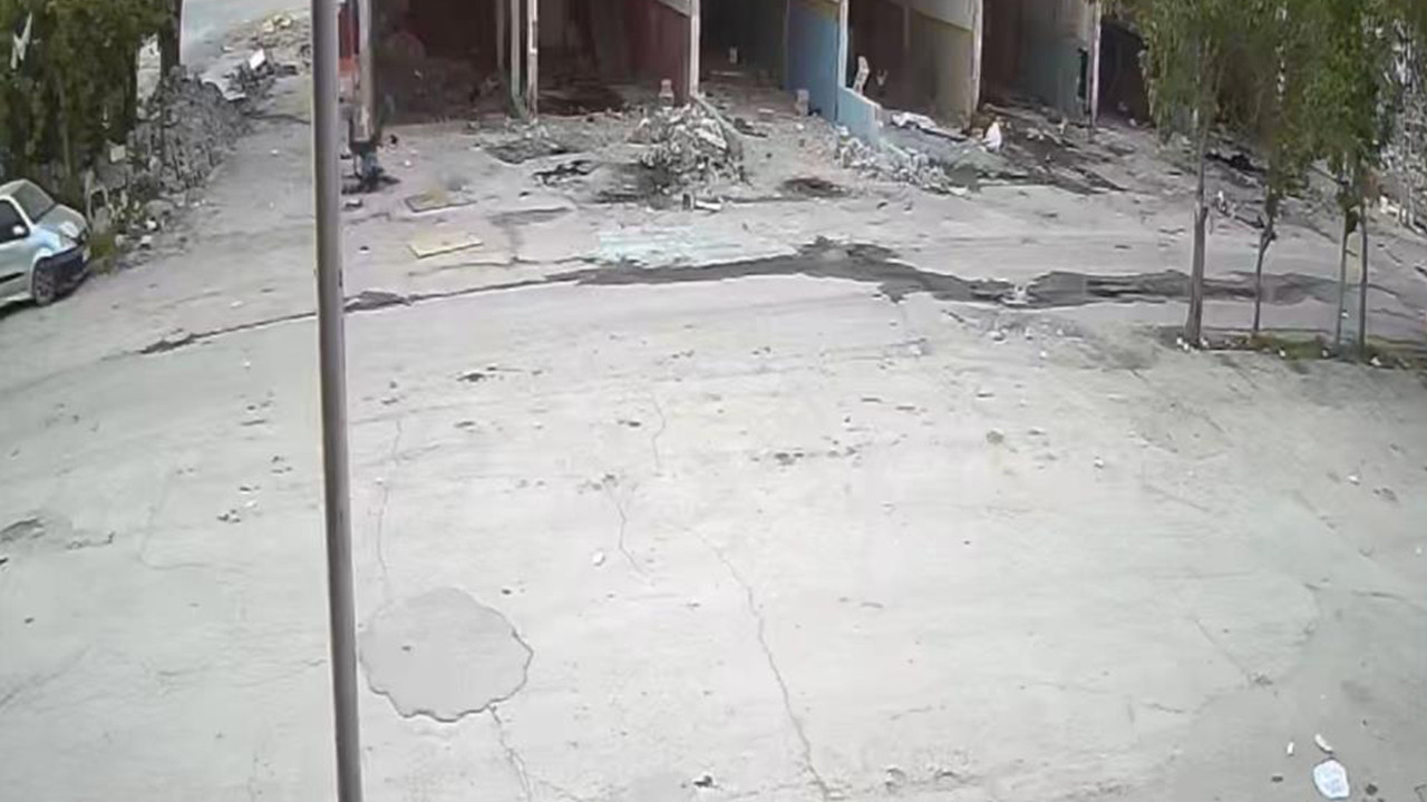 Aydınlatma direğinden düşen şahıs hayatını kaybetti