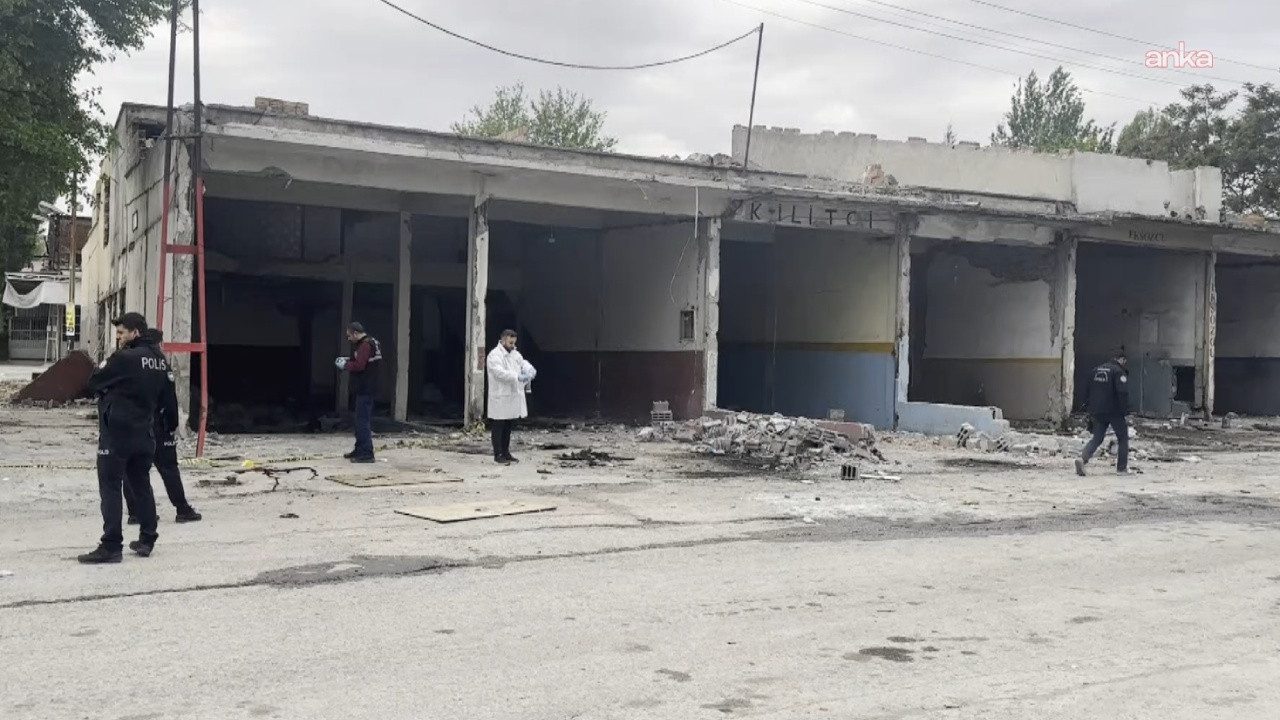 Elektrik direğine çıkan hurdacı yaşamını yitirdi