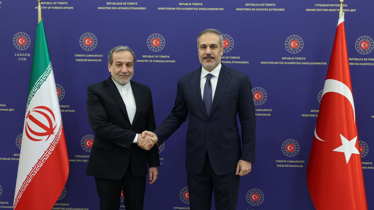 Hakan Fidan, İran Dışişleri Bakanı Abbas Arakçi ile görüştü