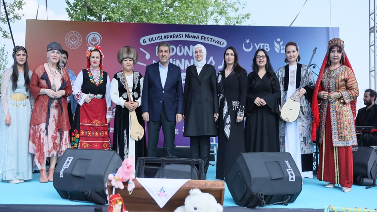 ‘Uluslararası Ninni Festivali’nde Anneler Günü’ne özel ezgiler seslendirildi