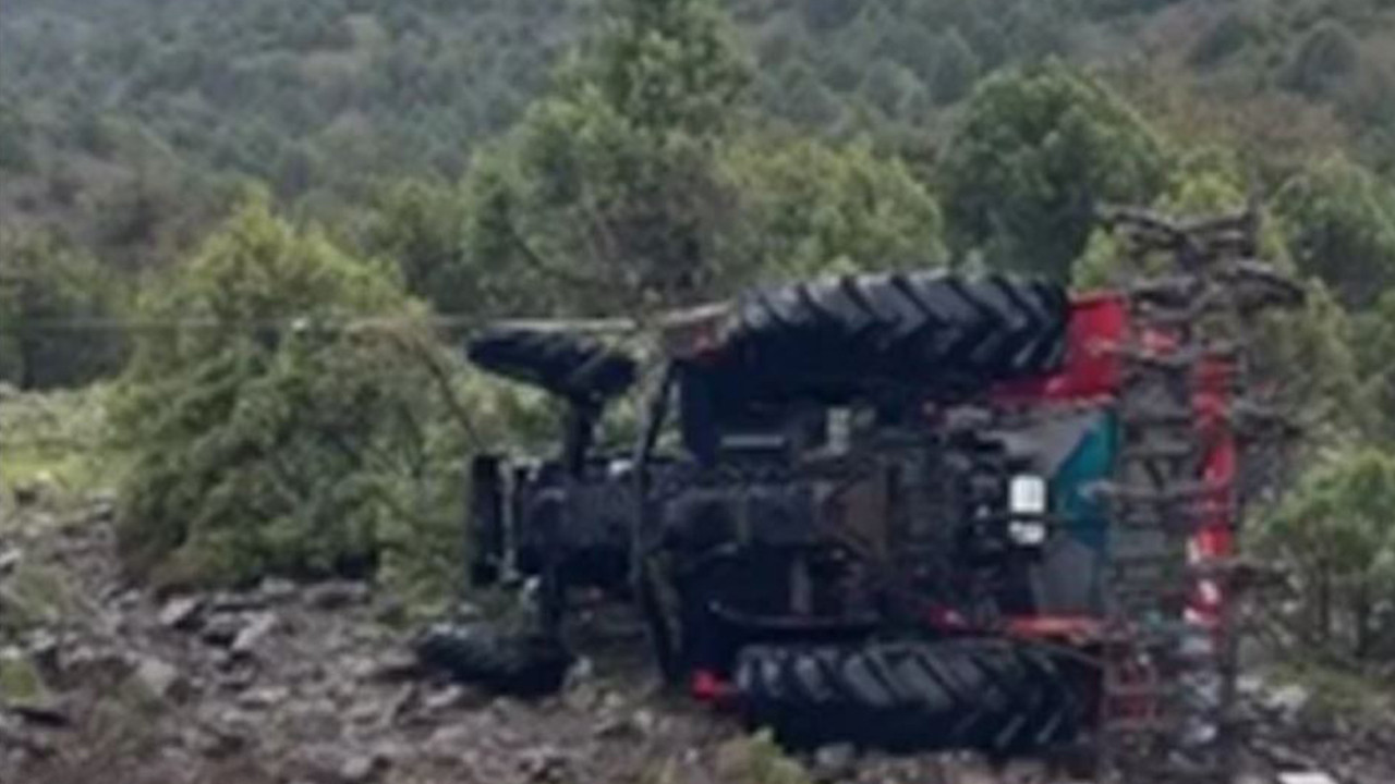 Çorum’da traktör şarampole devrildi: 1 yaralı
