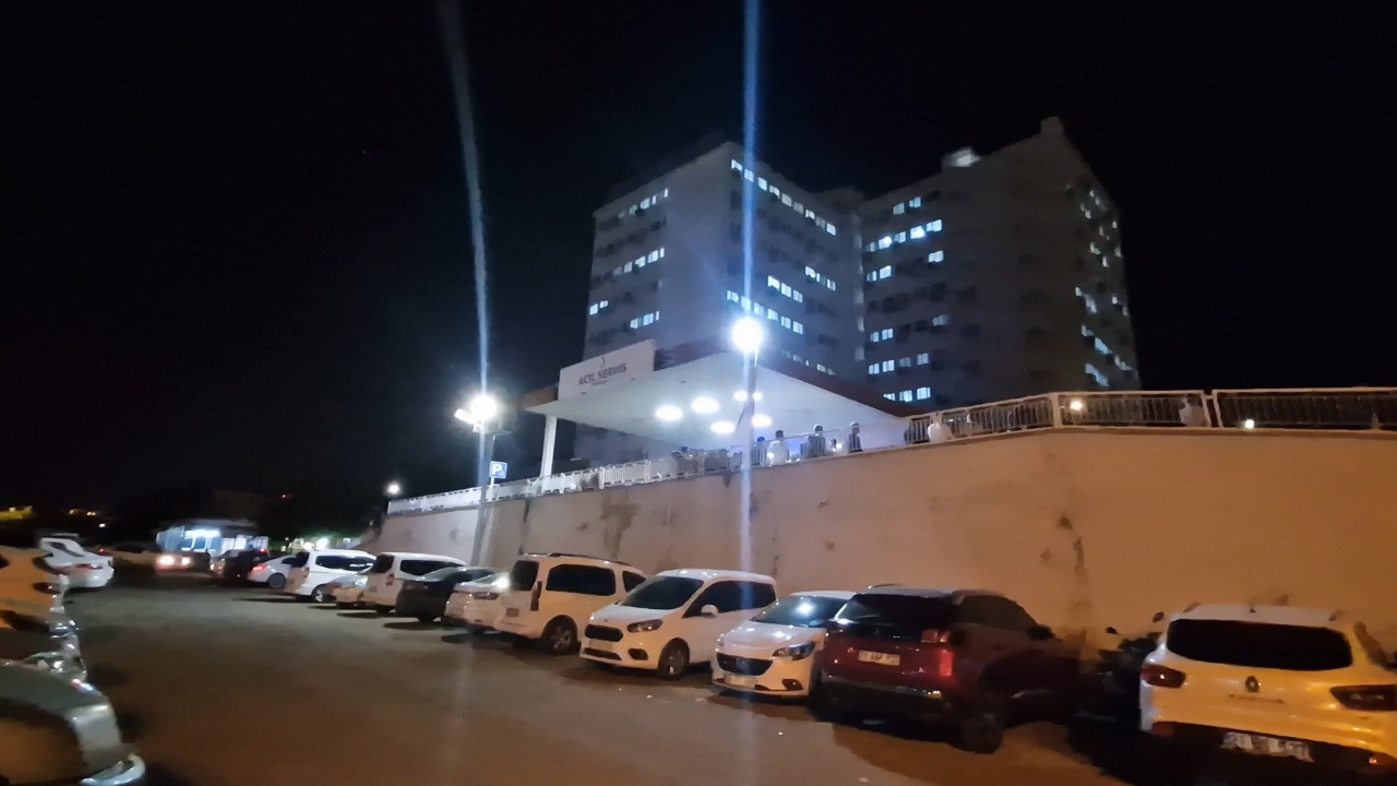 Husumetli iki grup çatıştı: Kurşunlar araçlara isabet etti