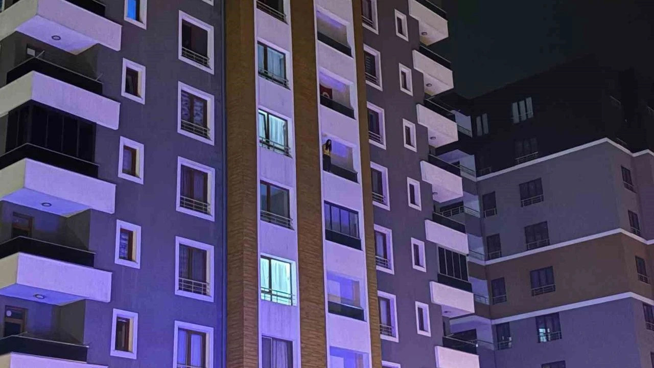 Kayseri'de nefes kesen dakikalar: 5. katta ölüme meydan okuyan kadını o sözler kurtardı
