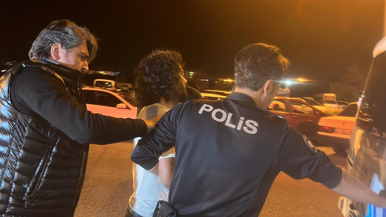 Sağlık ekipleri bıçaklı kavgada rehin alındı
