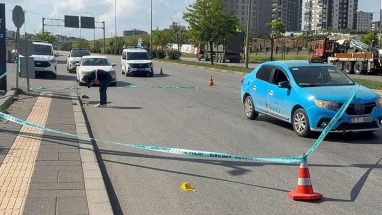 Taksiciyi rehin alıp polise ateş eden kişi tutuklandı