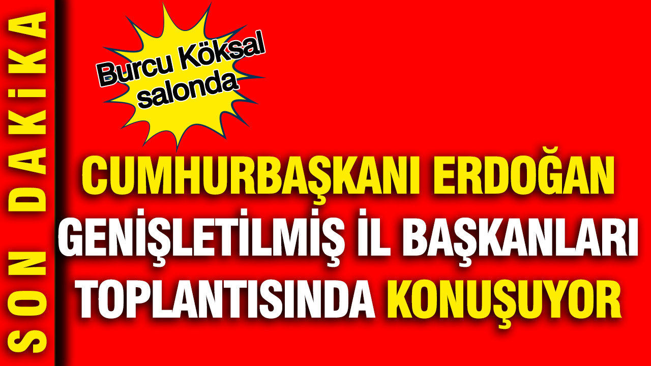 Cumhurbaşkanı Erdoğan Burcu Köksal'a rozet takıyor