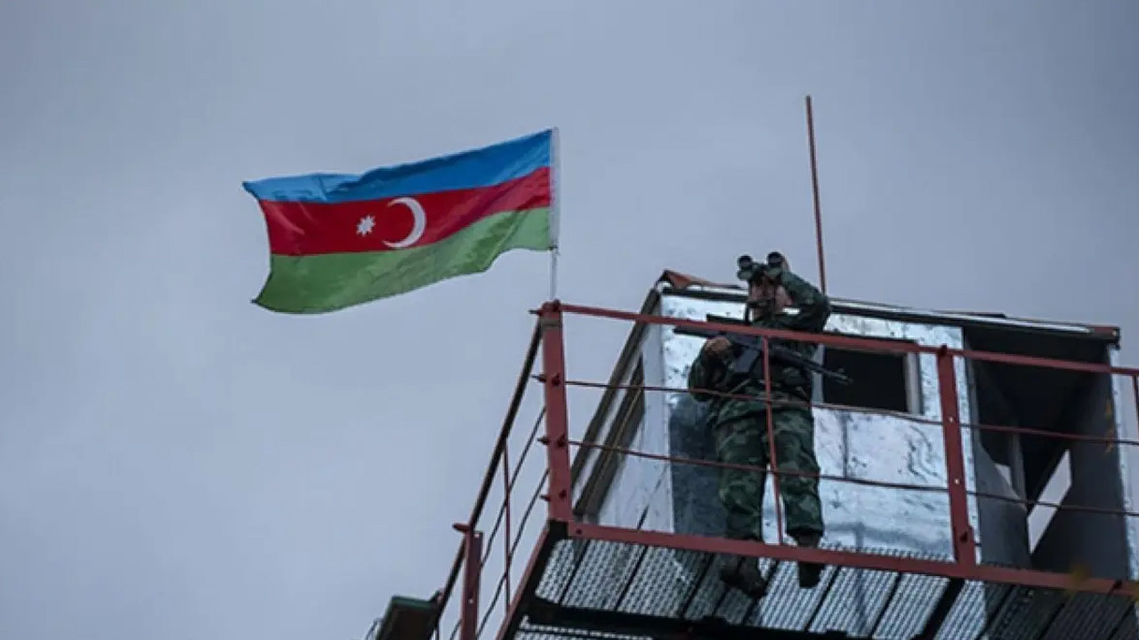 Görev başındaki 2 Azerbaycan askeri yaralandı
