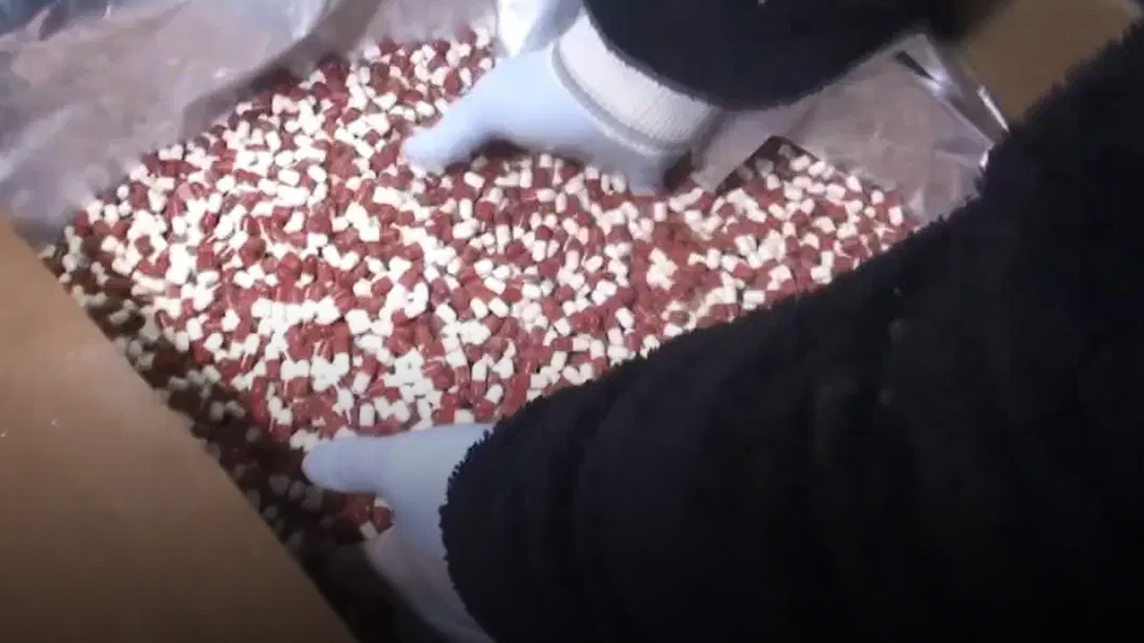 İstanbul’da 1 ton uyuşturucu hap ele geçirildi: Torbacılar yakalandı organizatörler aranıyorlar