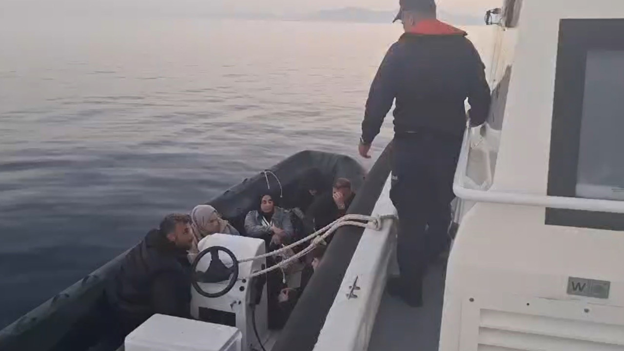 Lastik botla Ege'ye açılmışlardı: Firari FETÖ üyesi ile birlikte 8 kişi Sisam yolunda yakalandı