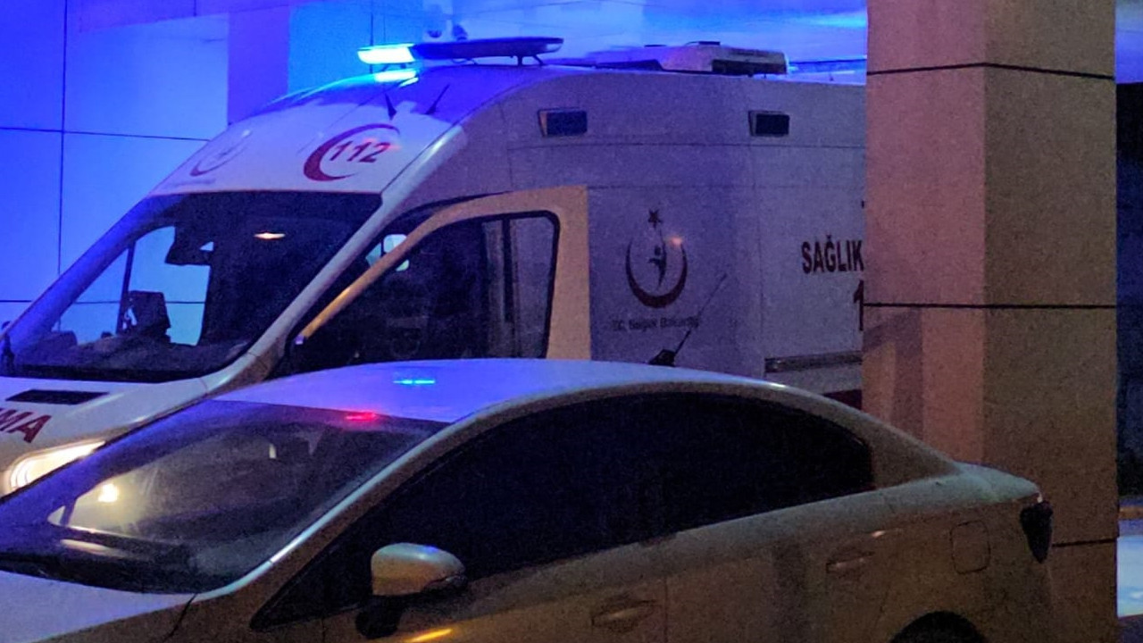 Otel havuzunda eşiyle birlikte yüzüyordu: Talihsiz kadından acı haber
