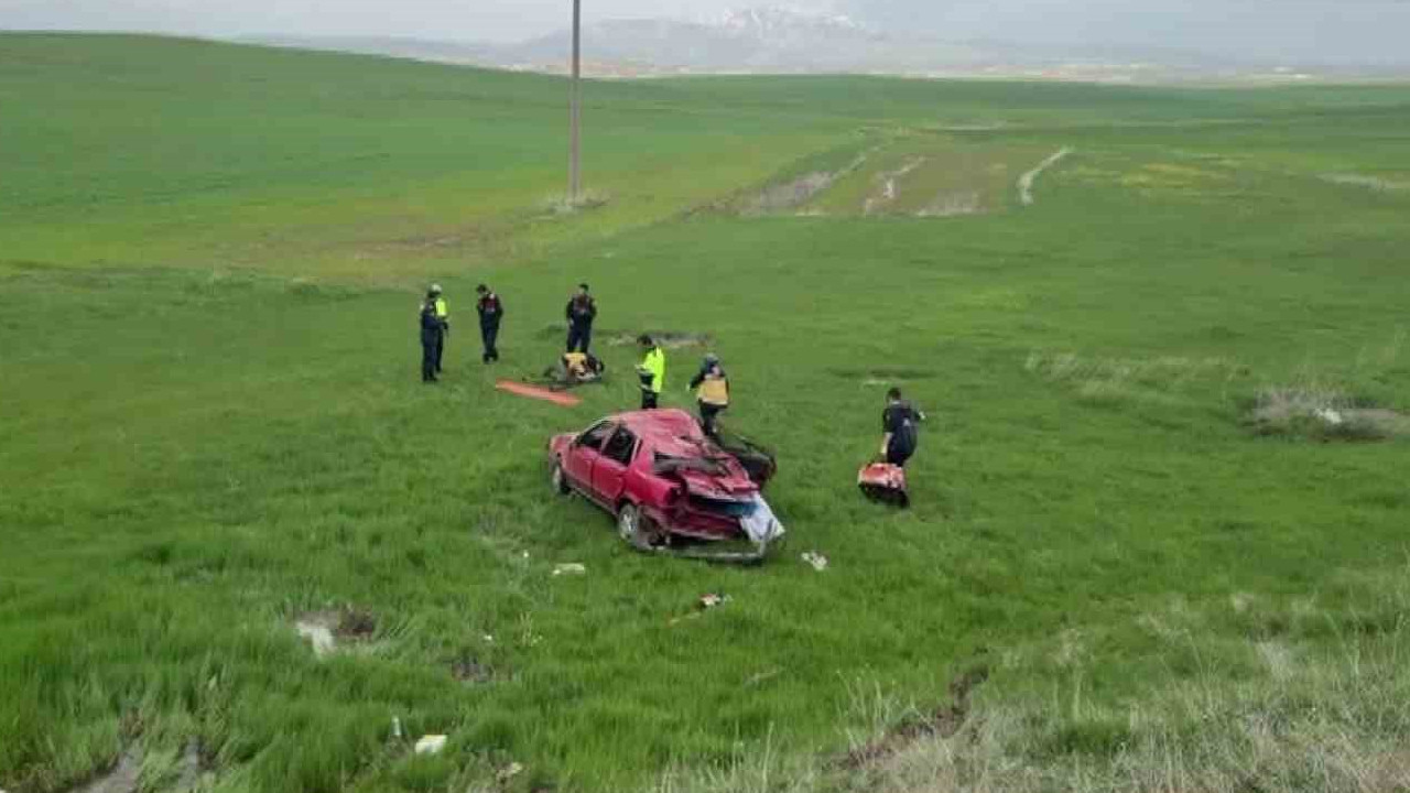 Sivas’ta acı kaza: Kontrolden çıkan otomobil şarampole devrildi, 86 yaşındaki sürücü hayatını kaybetti