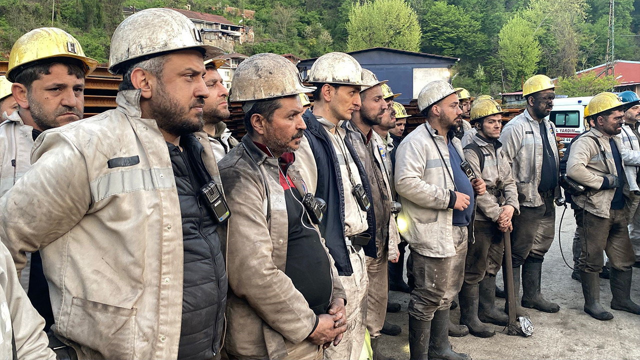 Yerin 320 metre altında nefes kesen dakikalar... Zonguldak'ta madencilerin büyük sınavı