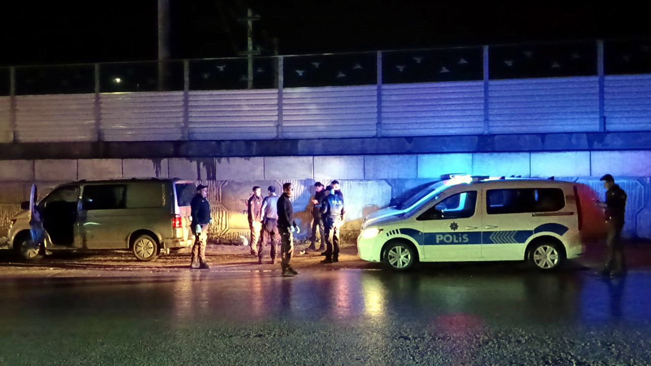 Polis kadına şiddet ihbarına gitmişti: Kadın bagajı işaret etti