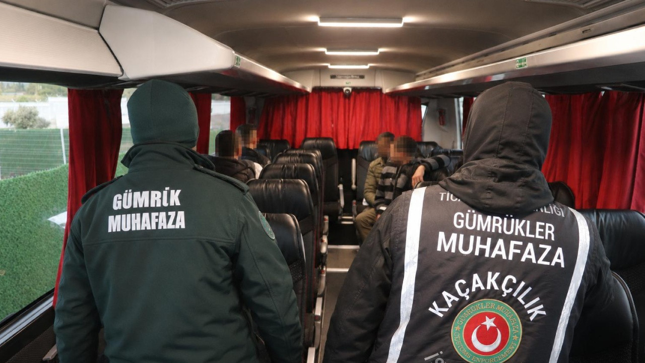 Yanlış otobüse binen 4 kaçak göçmen yakalandı