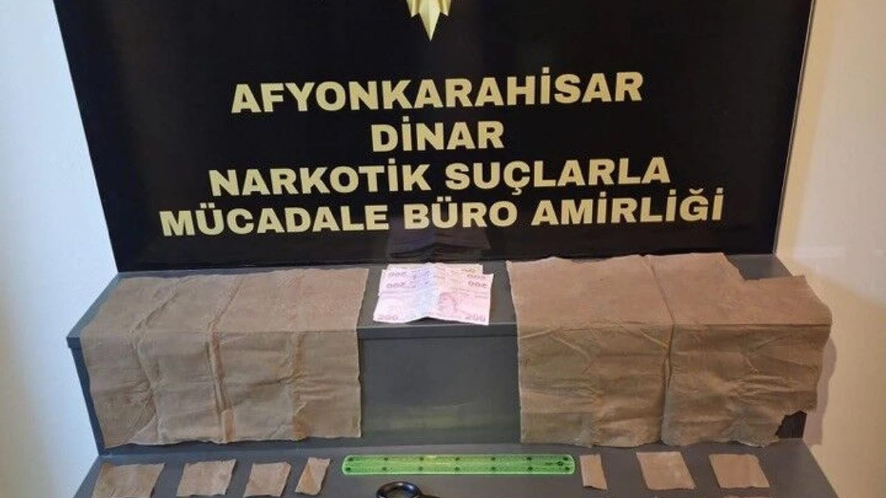 Dazkırı’da zehir tacirine geçit yok: Peçeteye emdirilmiş uyuşturucuyla yakalandı