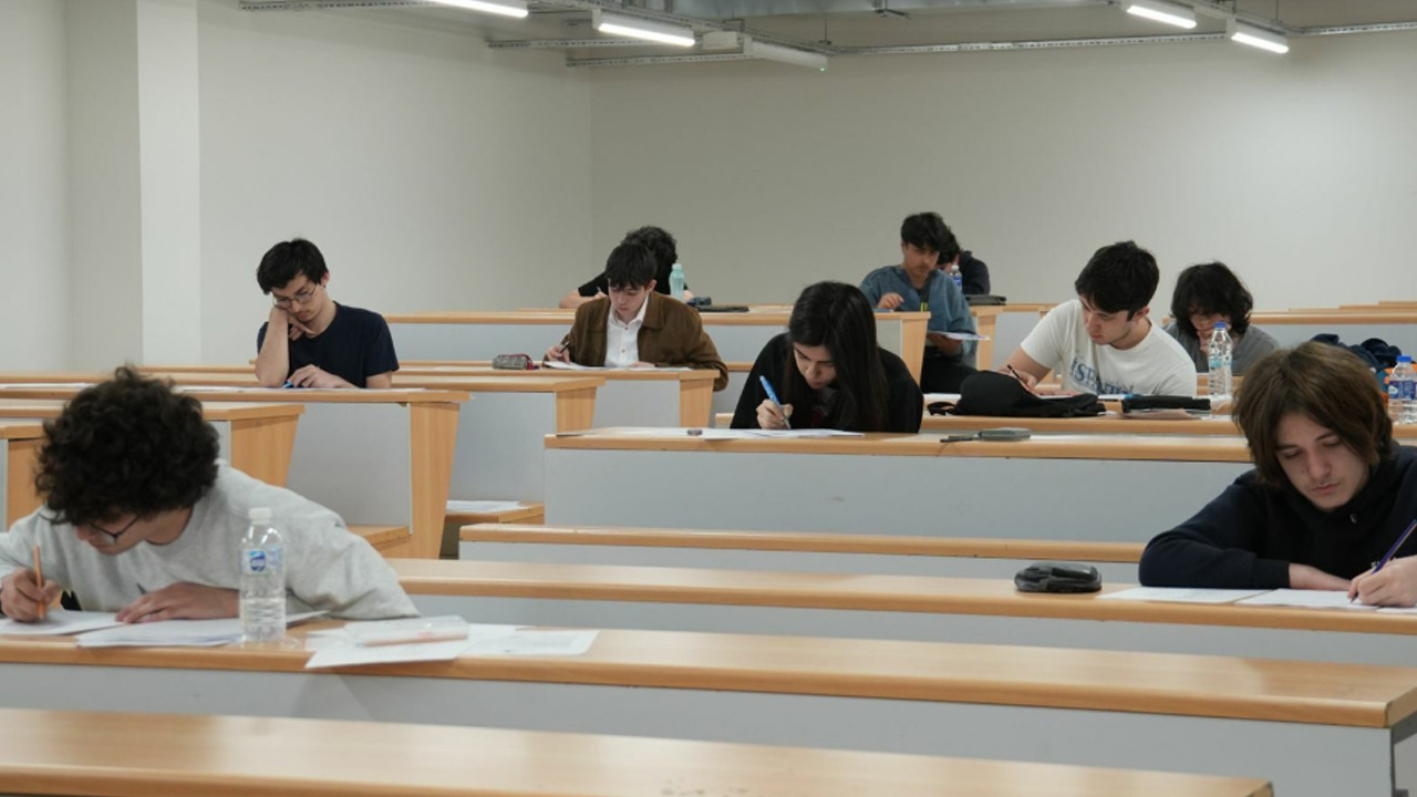 Geleceğin bilim insanları Doğuş Üniversitesi’nde buluştu: 2. fizik yarışması heyecanı