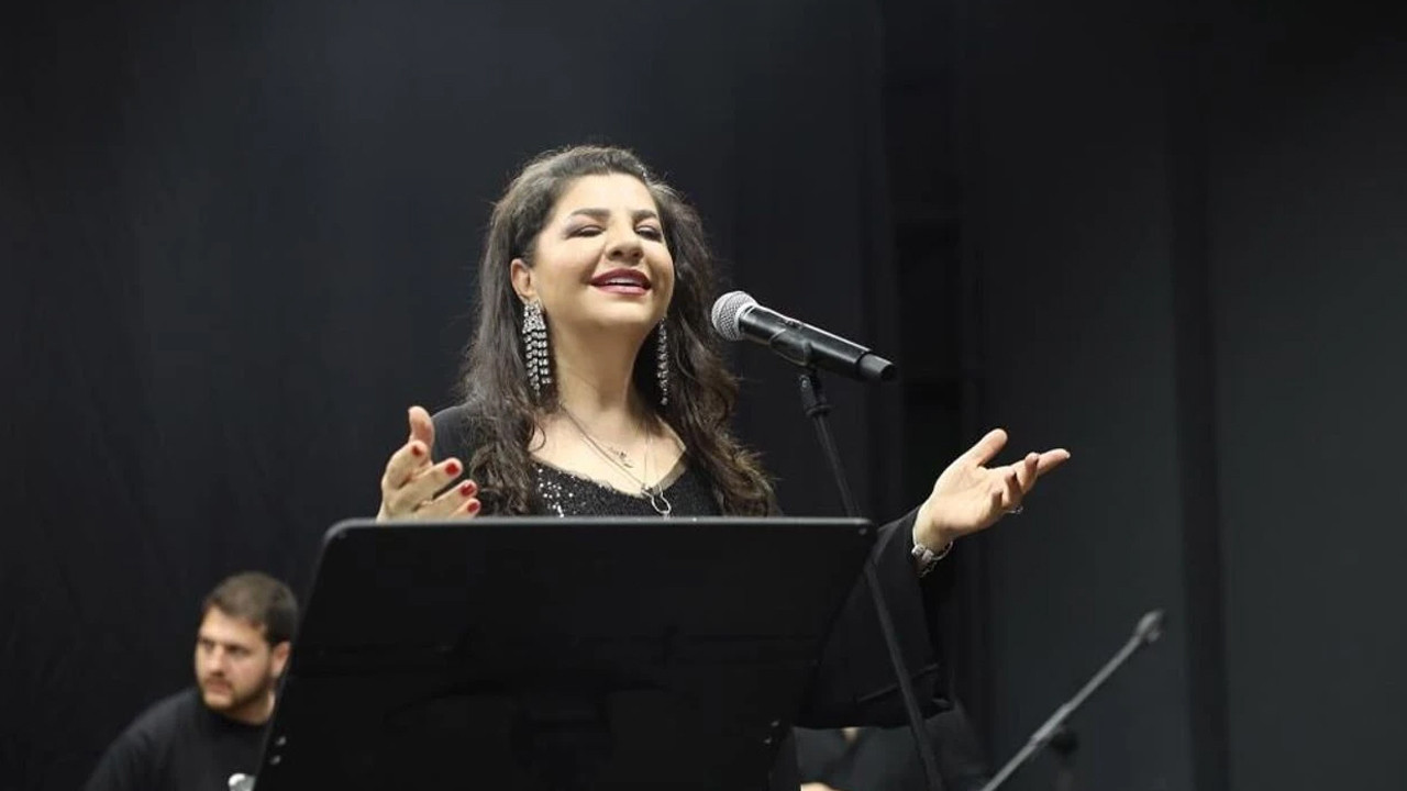 Sakarya'da Türk sanat müziği rüzgarı: Çiğdem Gürdal sahne aldı