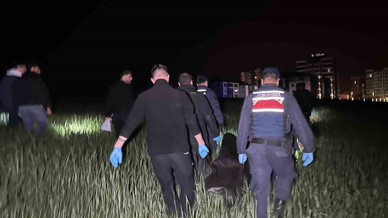 Yaşlı adamı tarlada bıçaklayarak öldüren şüpheli yakalandı