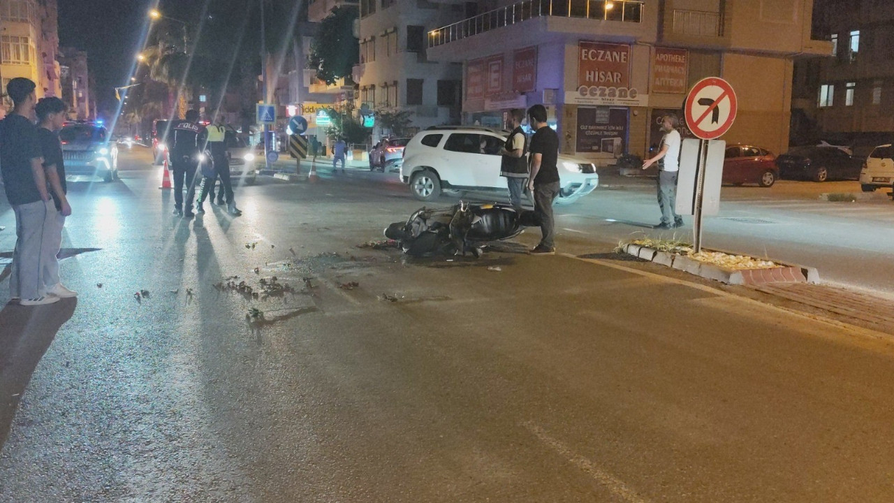 Antalya’da feci çarpışma: 2 kişi yaralandı, 14 bin TL ceza kesildi