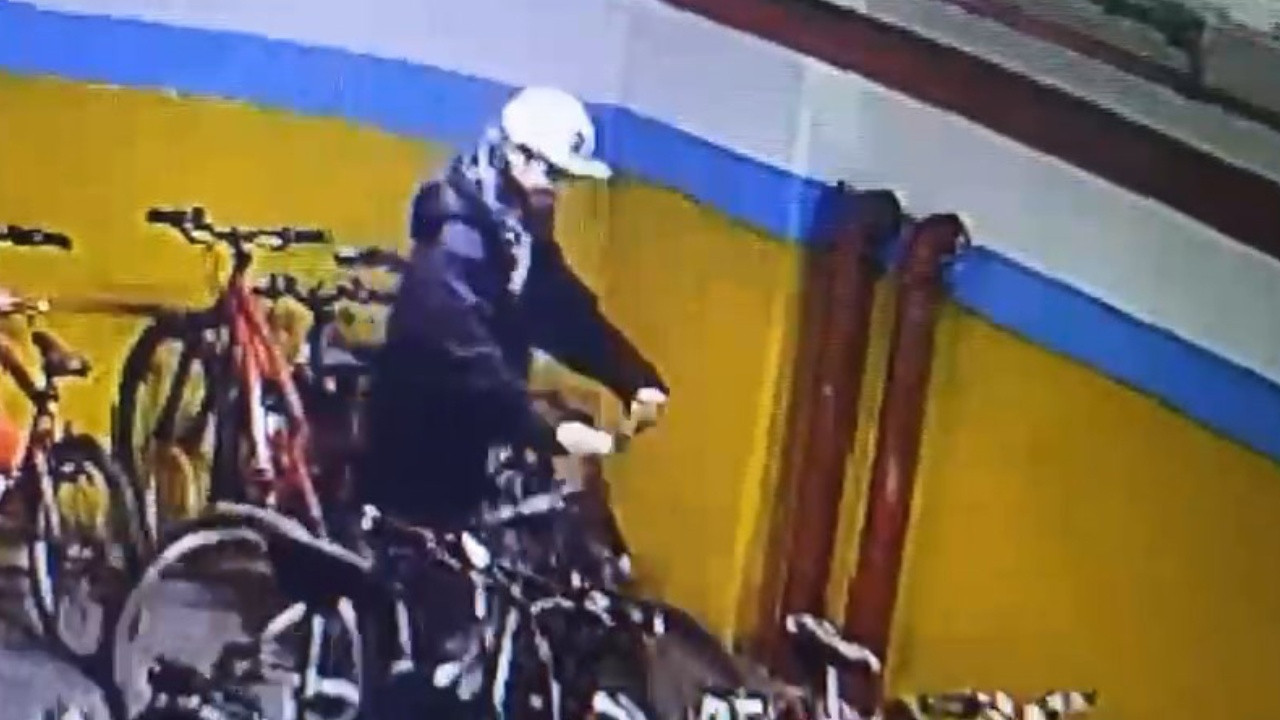 Avcılar'da bisiklet hırsızlığı: Kameralar kaydetti, polis yakaladı