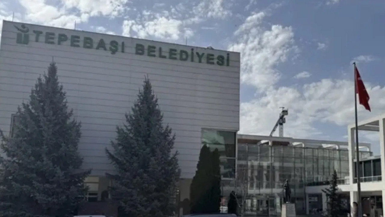 CHP'li Tepebaşı Belediyesi'ne yolsuzluk operasyonu: 25 kişi adliyede