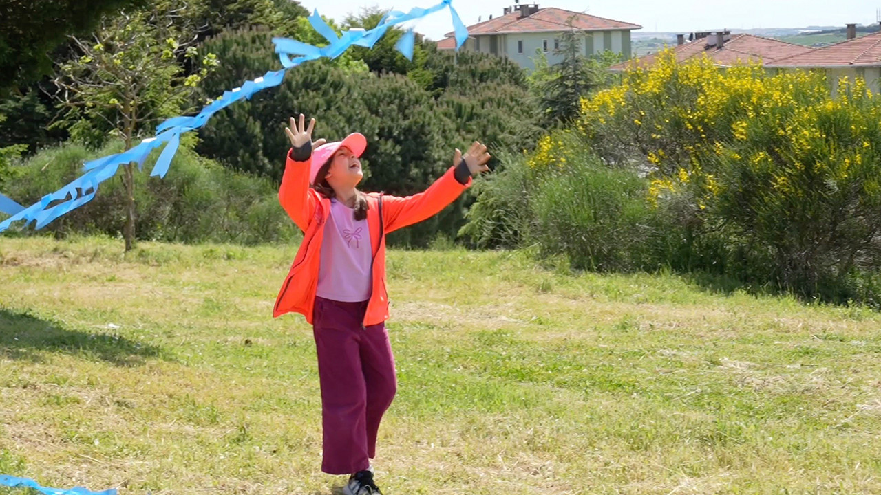 Ekranı kapatıp oraya koştular... Hem çocuklar hem aileler nostalji yaşadı
