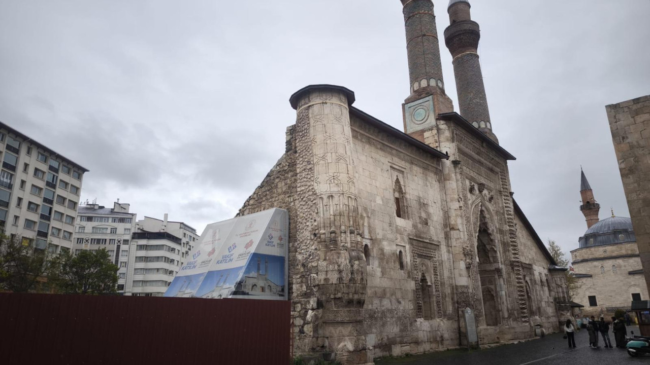 Sivas’ın simgesi Çifte Minareli Medrese’de restorasyon başlıyor
