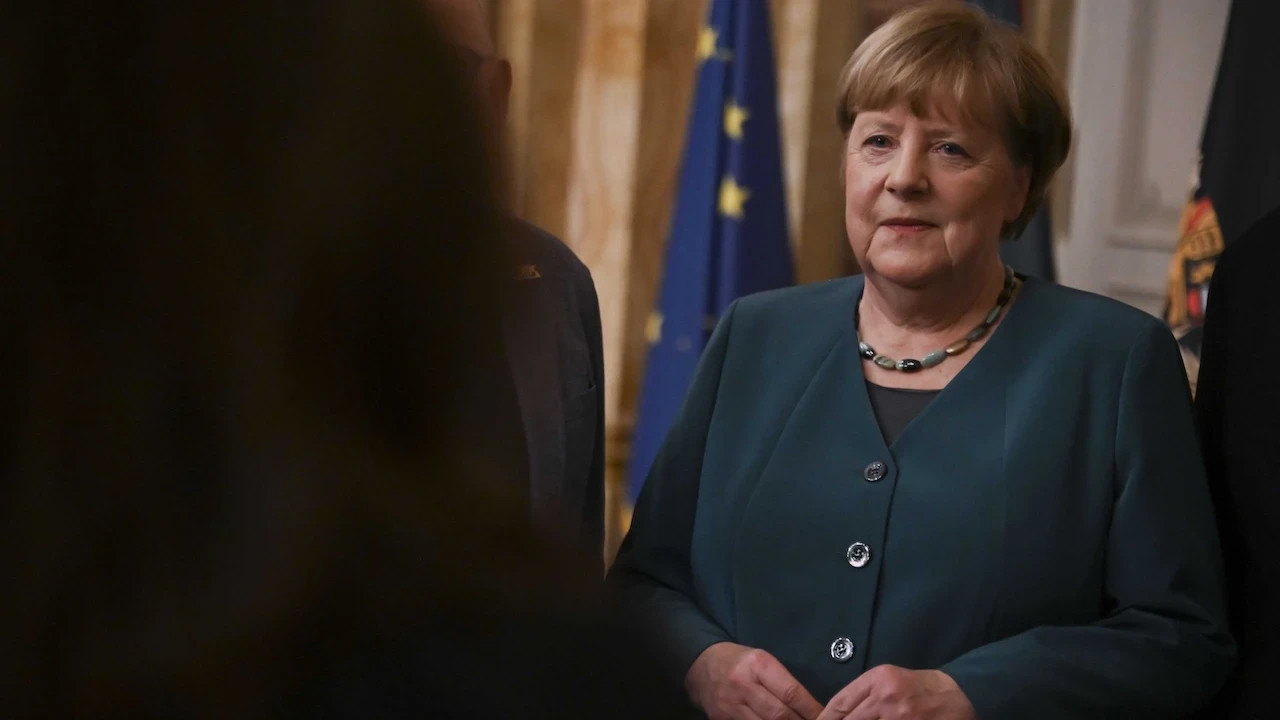 Merkel kendisini böyle hatırlattı: Avrupa en güçlü kıta olmaktan çok uzakta