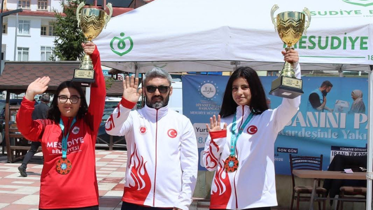 Dünya Şampiyonu Kick Boksçular Mesudiye’de coşkuyla karşılandı