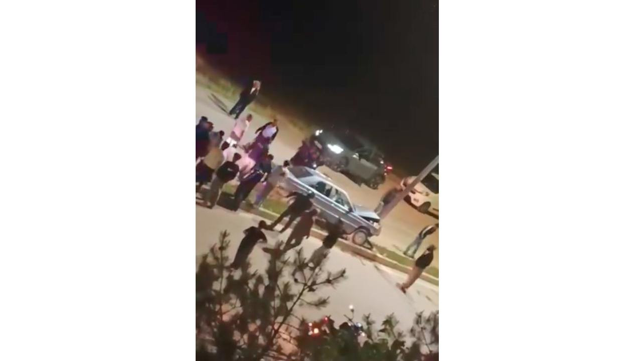Elazığ’da kontrolden çıkan otomobil direğe çarptı: 1 yaralı