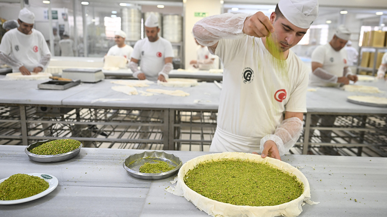 Gaziantepli baklavacılarda Kurban Bayramı mesaisi