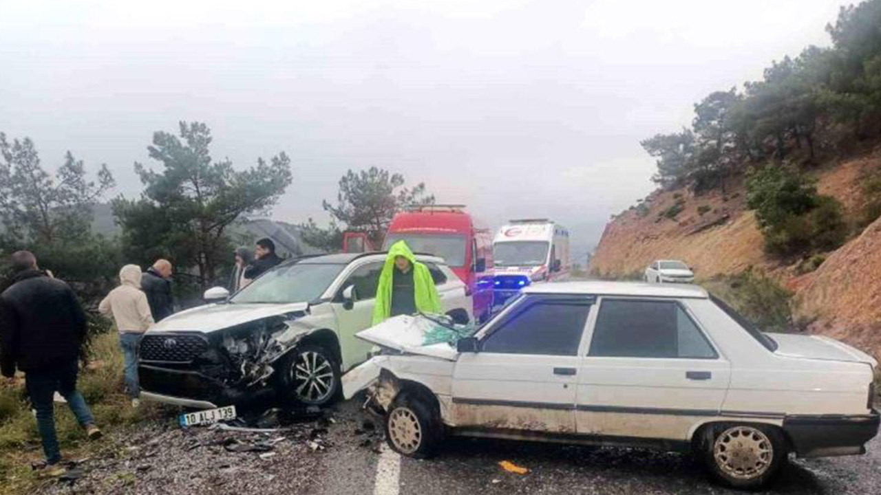Havran’da iki otomobil çarpıştı: 1 yaralı
