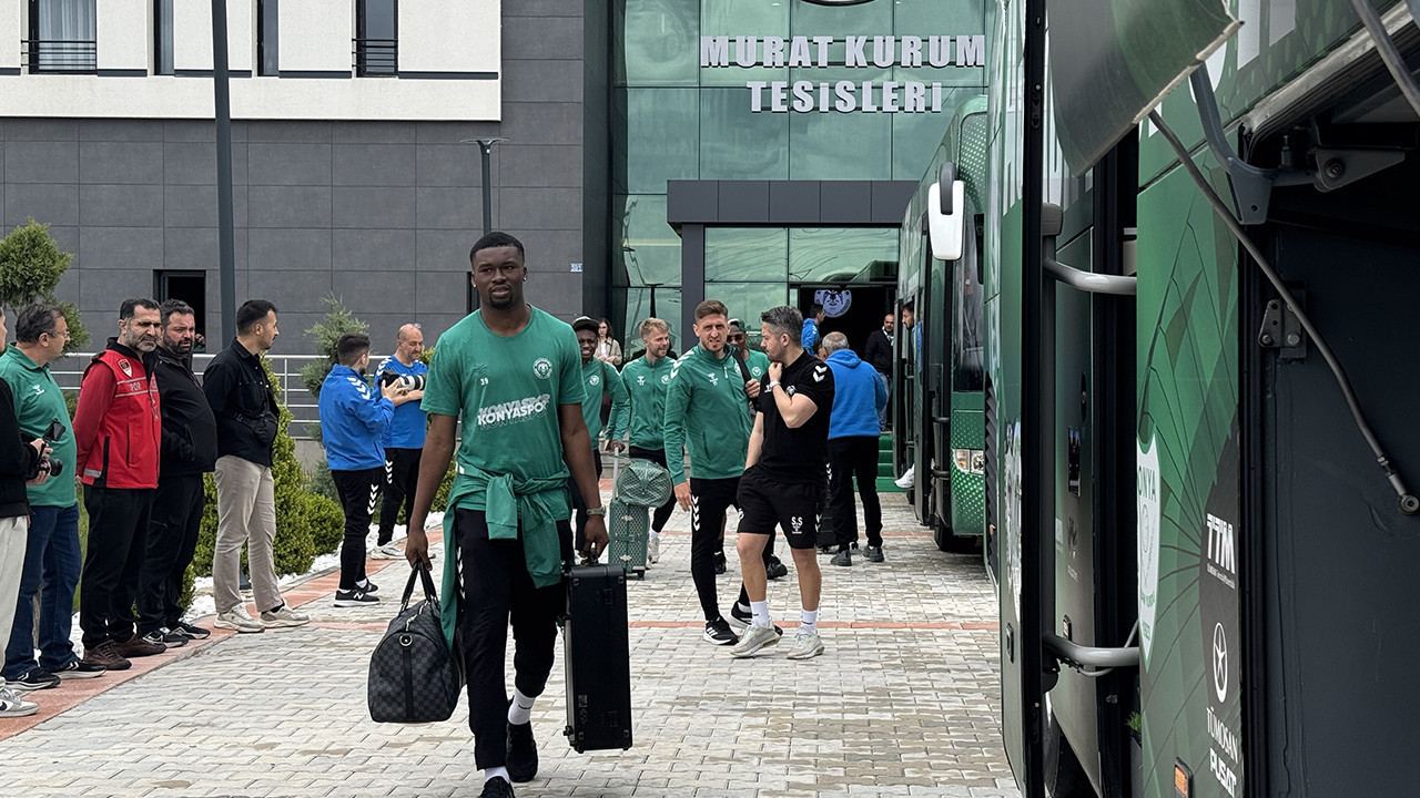 Konyaspor kupa finali için Antalya'ya gitti