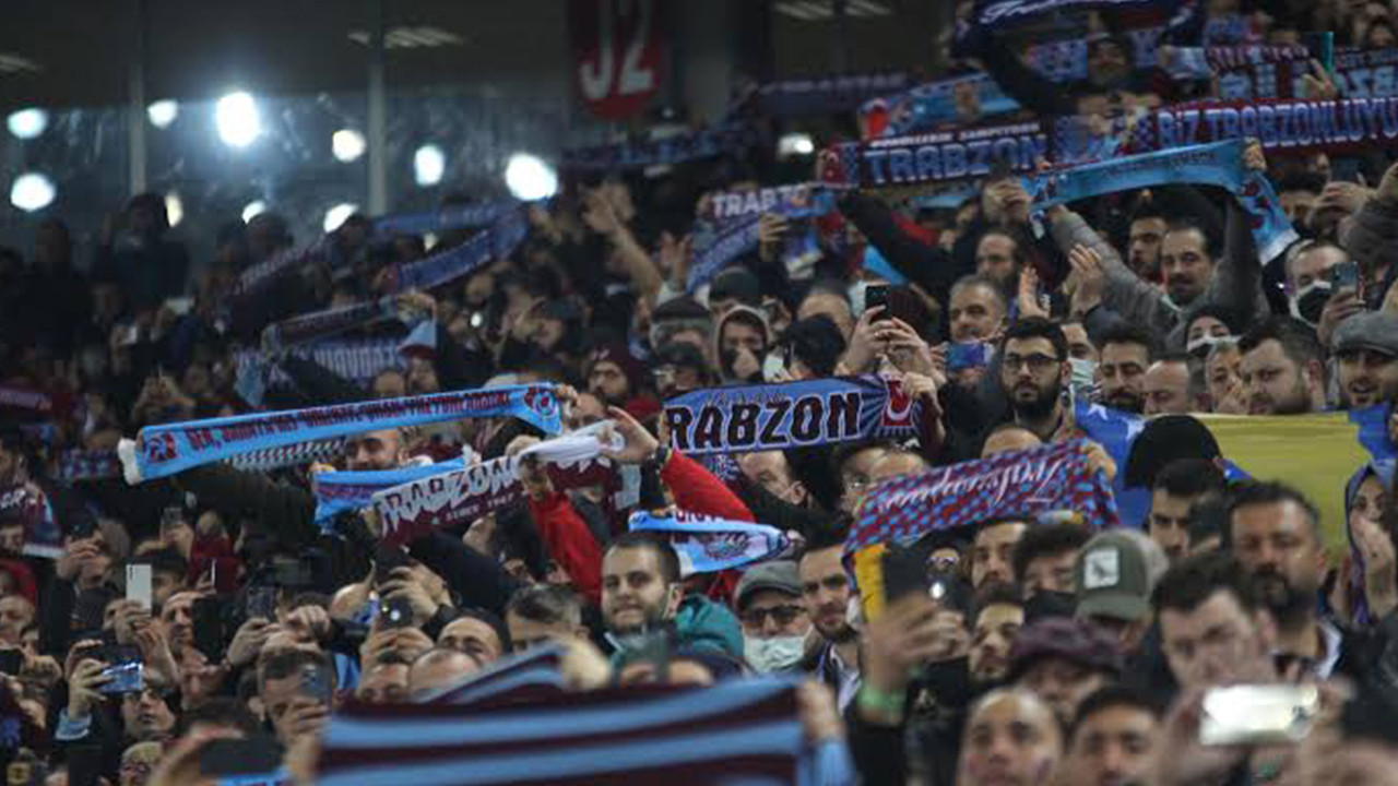Trabzonspor'dan Türkiye Kupası finaline gidecek taraftarlara forma jesti