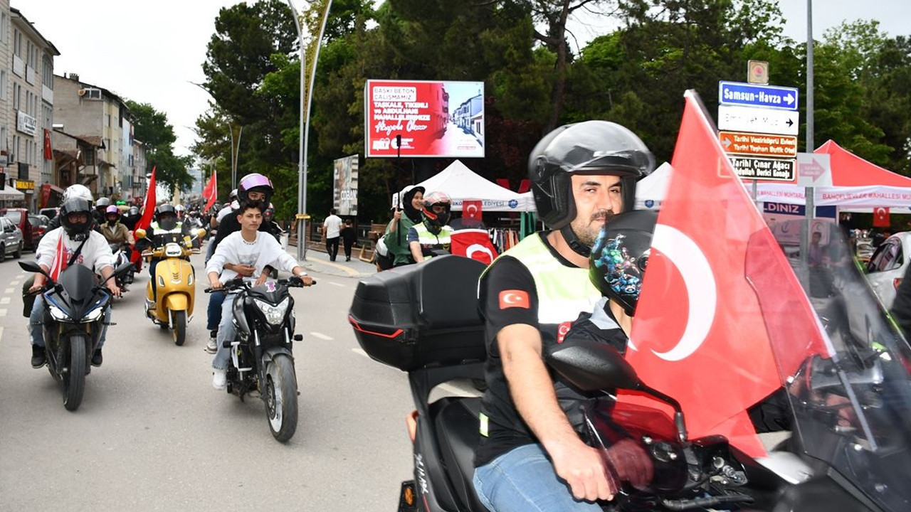 Vezirköprü'de 19 Mayıs coşkusu: İlçede motosiklet korteji düzenlendi