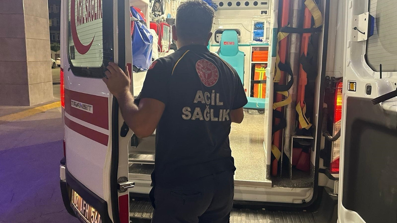 Adıyaman’da otomobil takla attı: Sürücü yaralandı