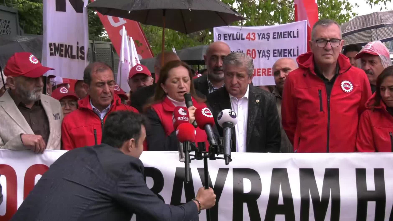 DİSK’ten bakanlık önünde emekli ikramiyesi tepkisi: 