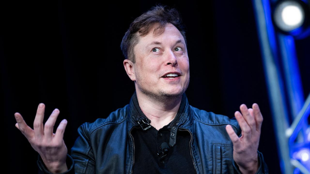 Elon Musk tarihte bir ilki başarabilir: Görülmemiş halka arza hazırlanıyor