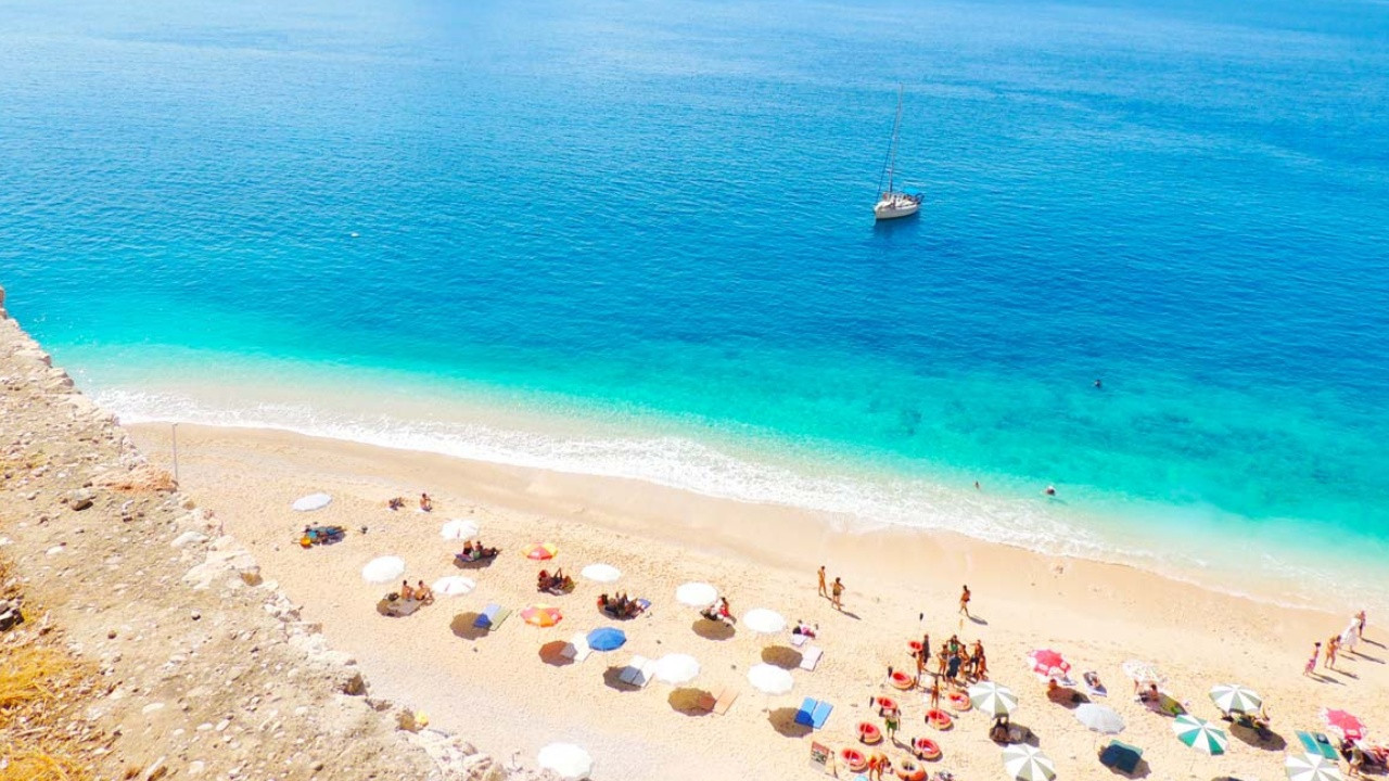 Antalya, mavi bayraklı plaj sayısında dünya lideri oldu