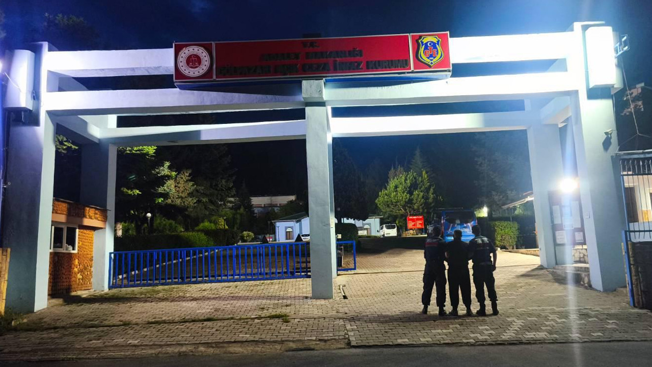 Bilecik’te jandarma 2 yıl hapis cezası olan şahsı yakaladı