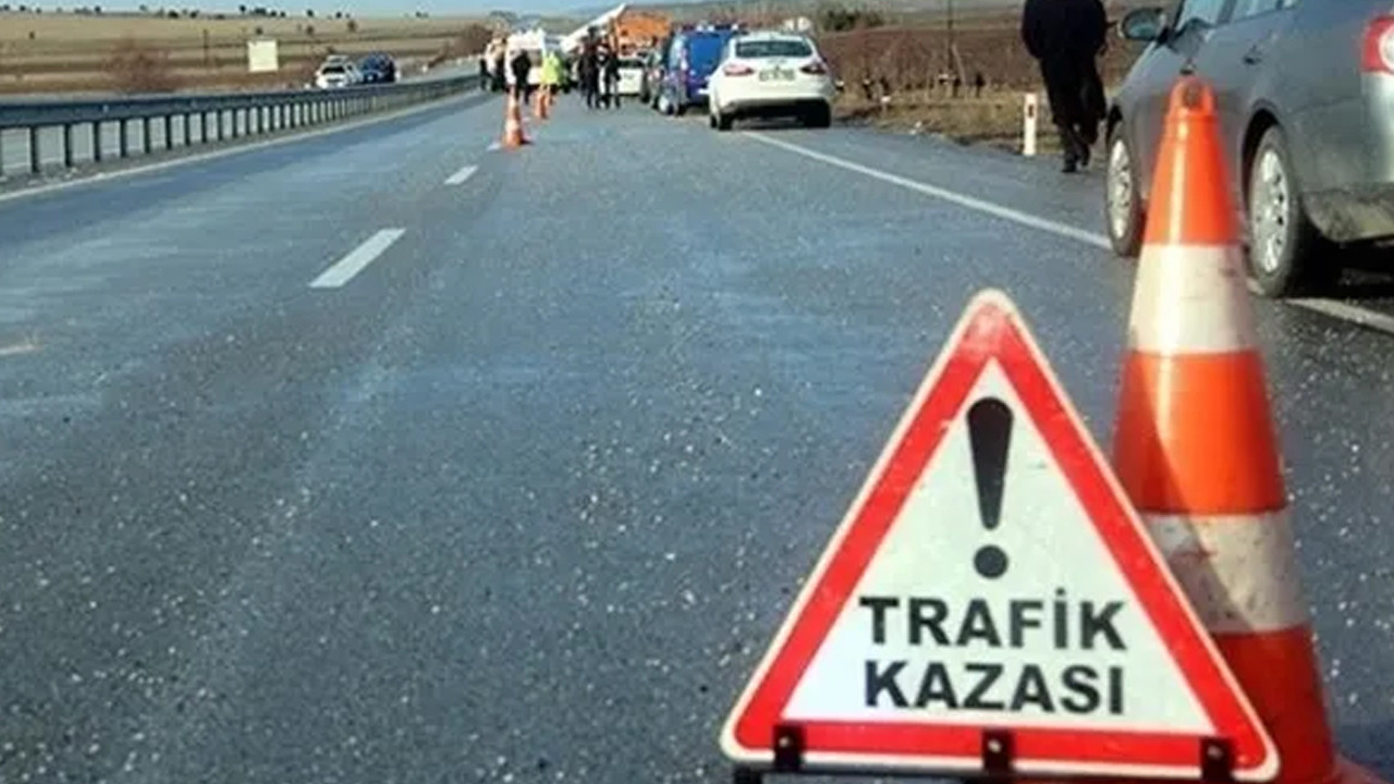 Burdur'da zincirleme kaza: Ölümden döndüler