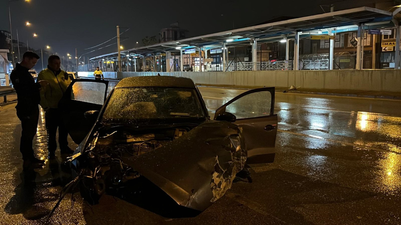 Feci kaza! Aracın motoru koptu
